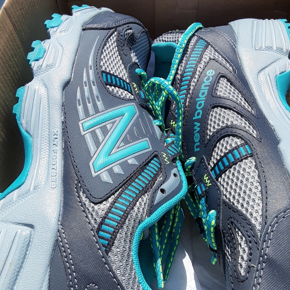 COPY - NIB. Ladies New Balance Size 8.5D